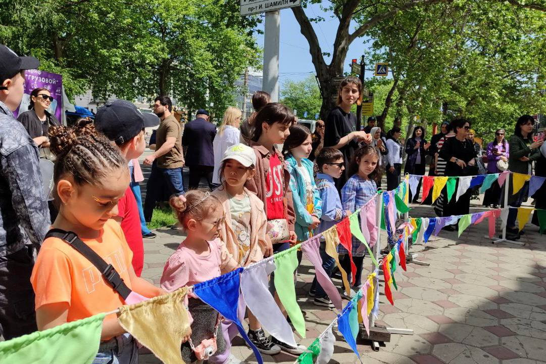 В Махачкале масштабно отметили праздник Весны и Труда.
